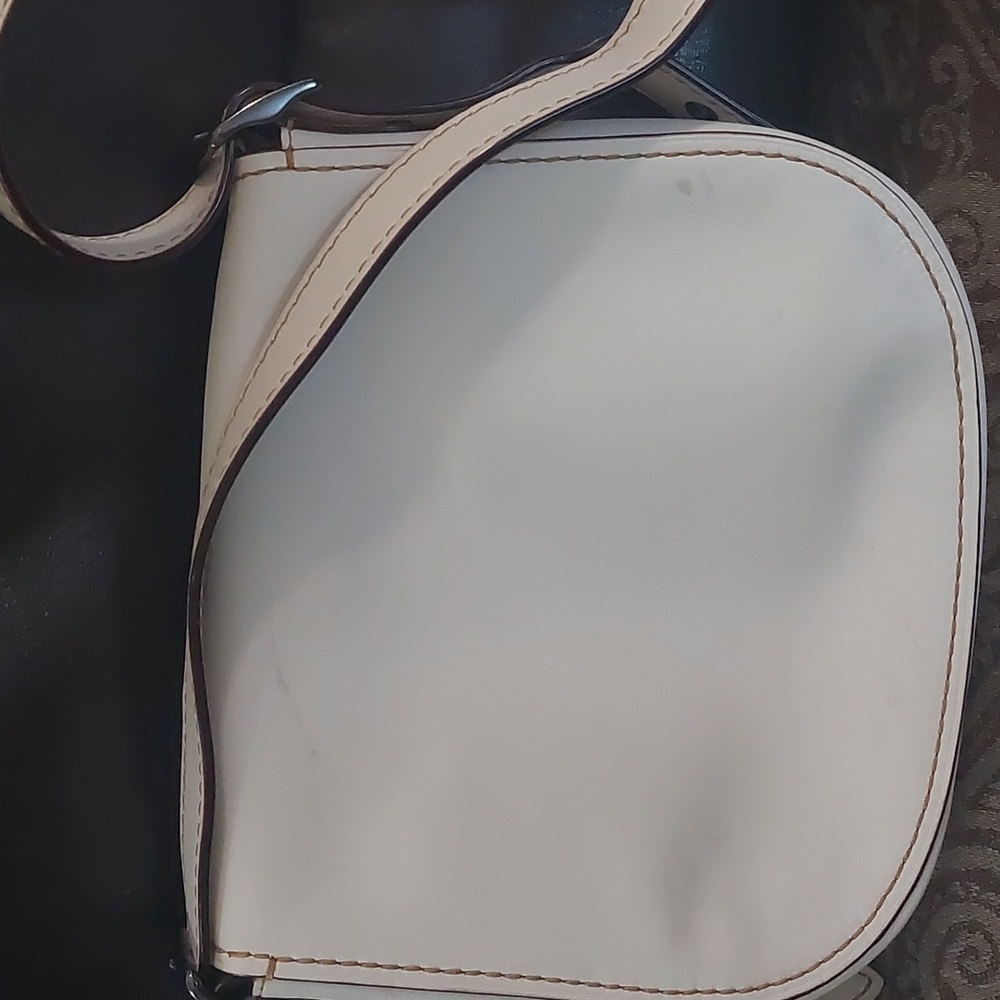 Coach Tea Rose Saddle Bag - Picture 8 of 11